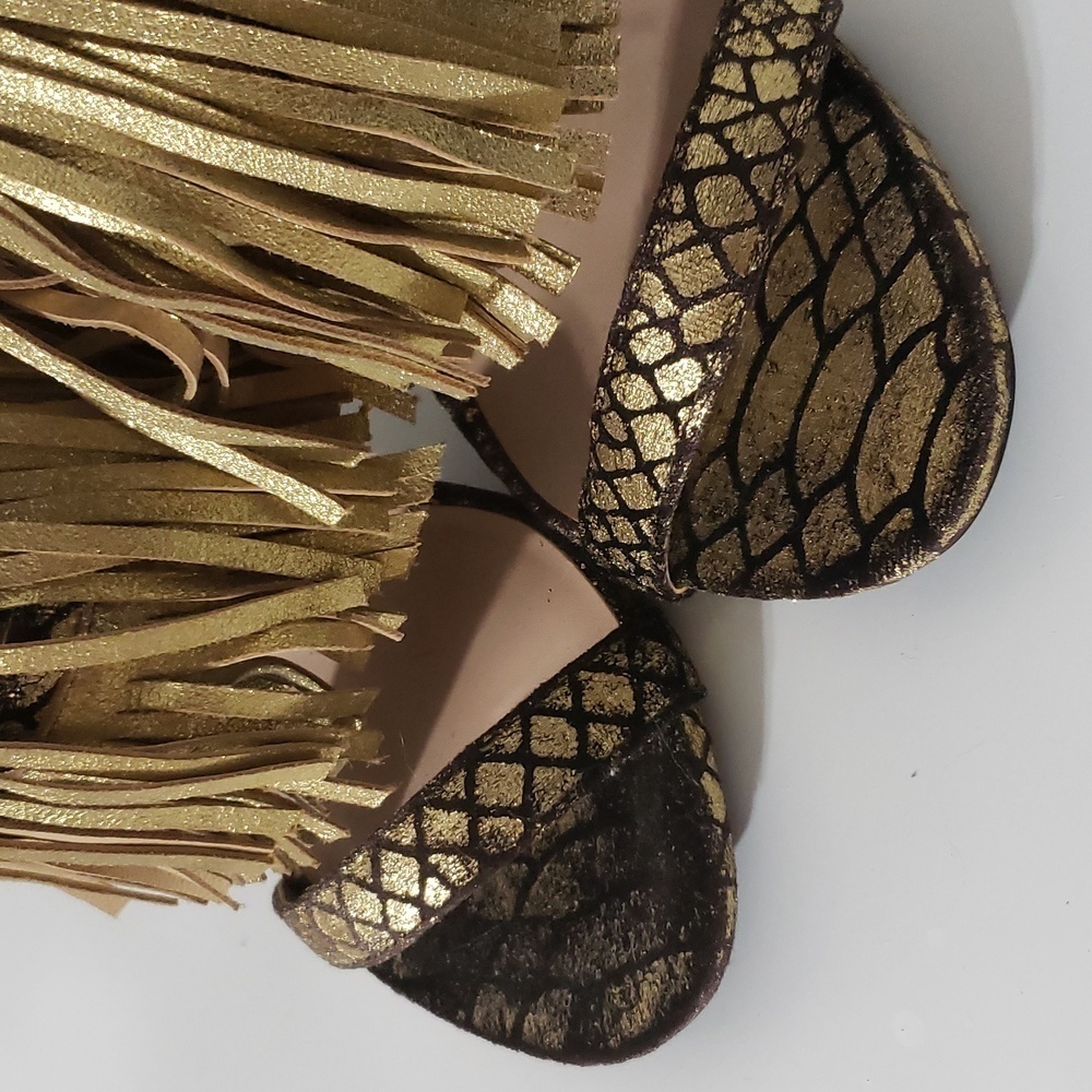Bebe black and Gold Heels size 6 - Picture 7 of 10